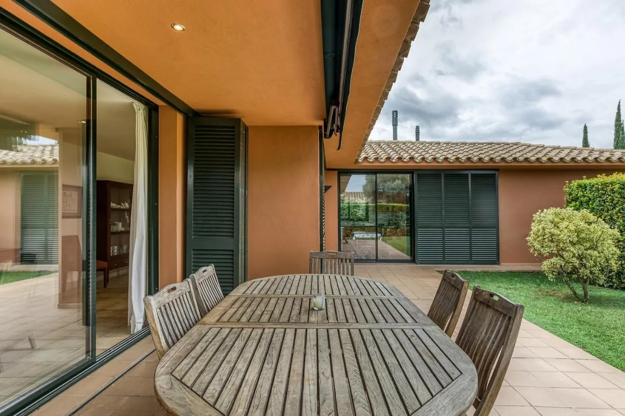 Villa Josi à Navata 0*,  Espagne
